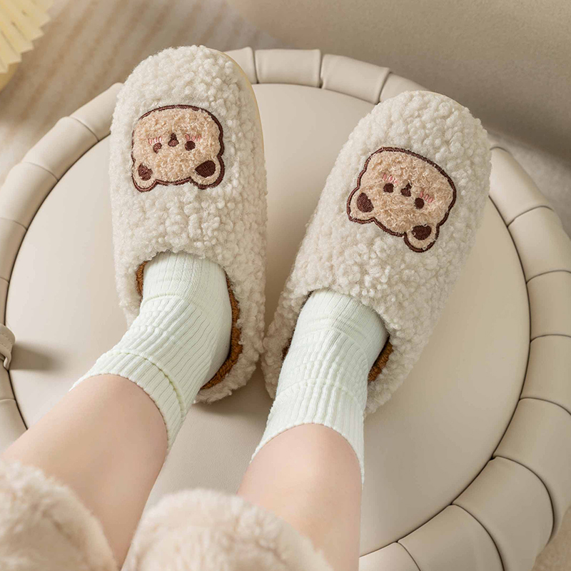 Schattige, pluizige berenpanto - Winter Clothing Material recensie en prijs